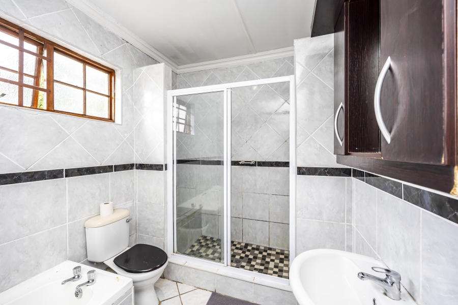 7 Bedroom Property for Sale in Selborne Eastern Cape